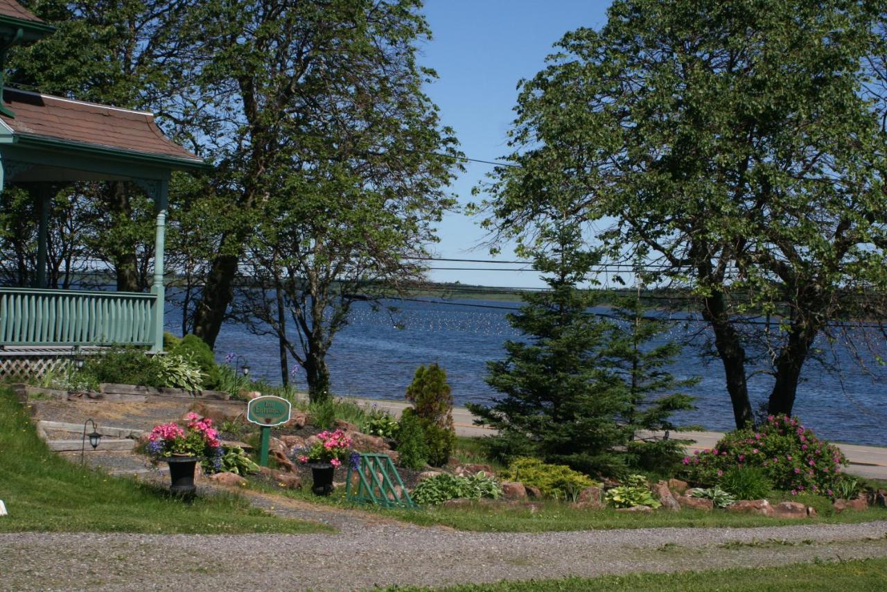 Points East Coastal Inn Saint Peters Bay Eksteriør bilde